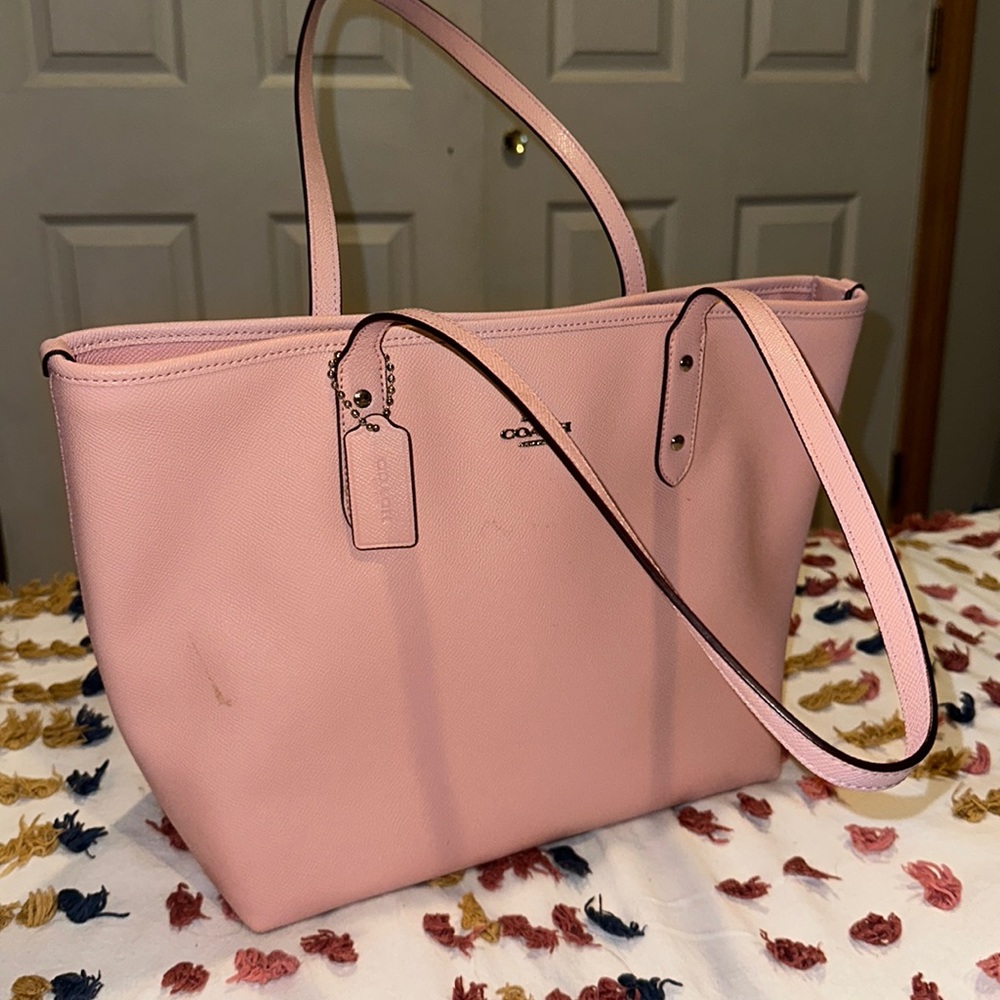 Light pink Coach bag